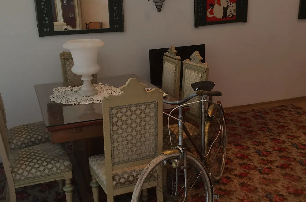 Florence Vintage Apartments Aparthotel