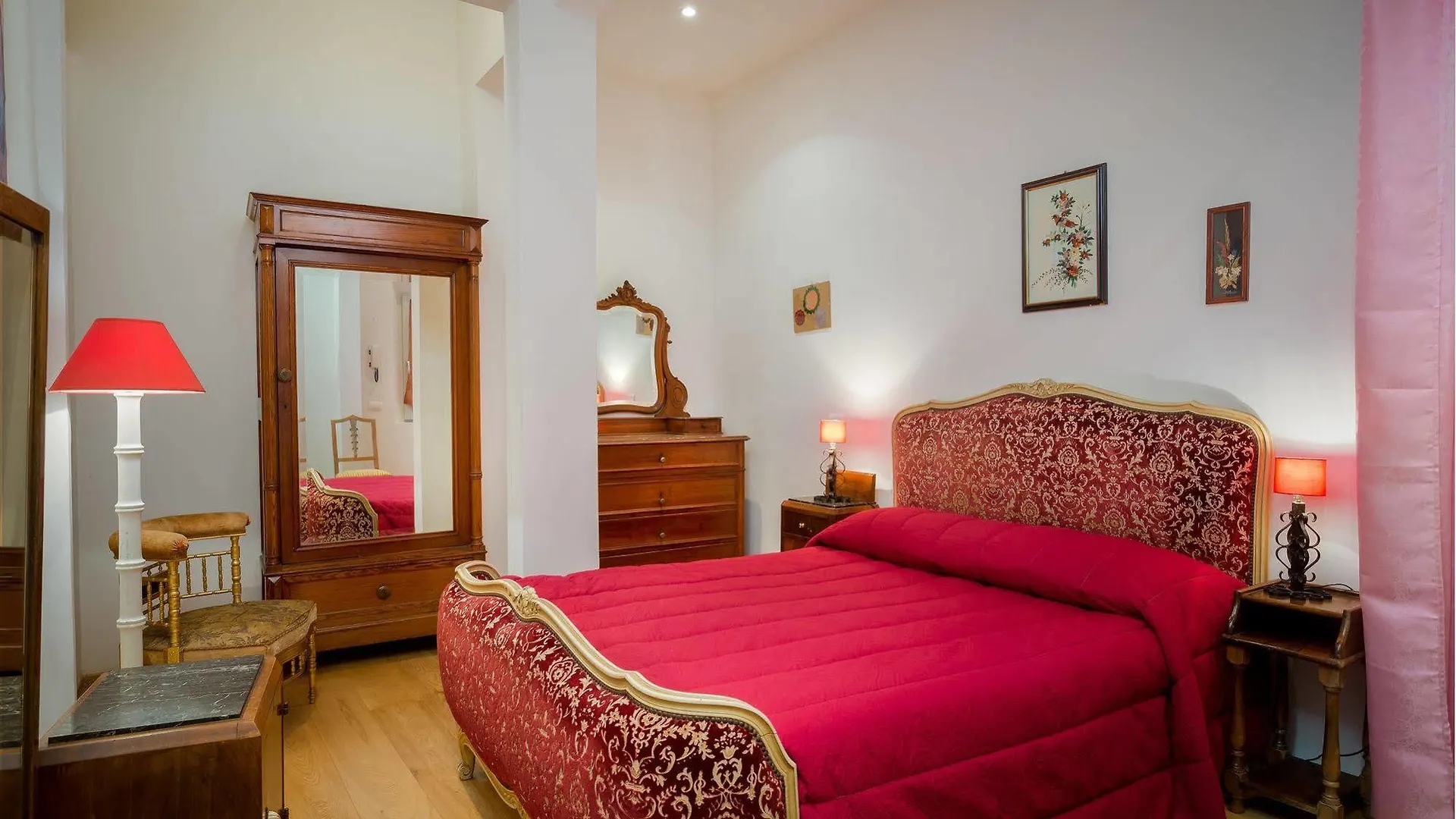 Florence Vintage Apartments